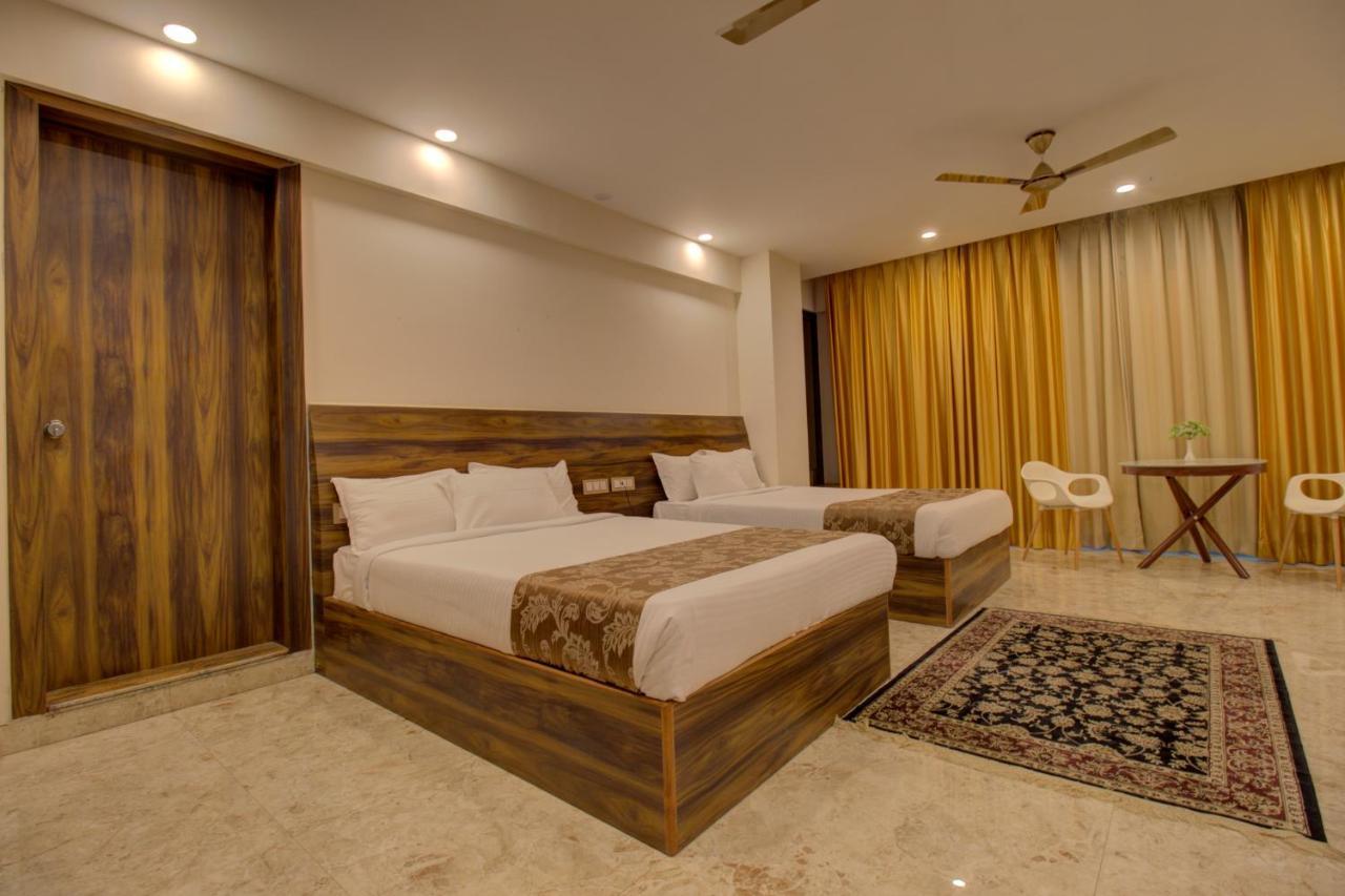 Greenstones Boutique Hotel Нашик Екстериор снимка